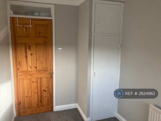 3 bedroom house in Launcelot Close, Andover, SP10 (3 bed) (#2624982)