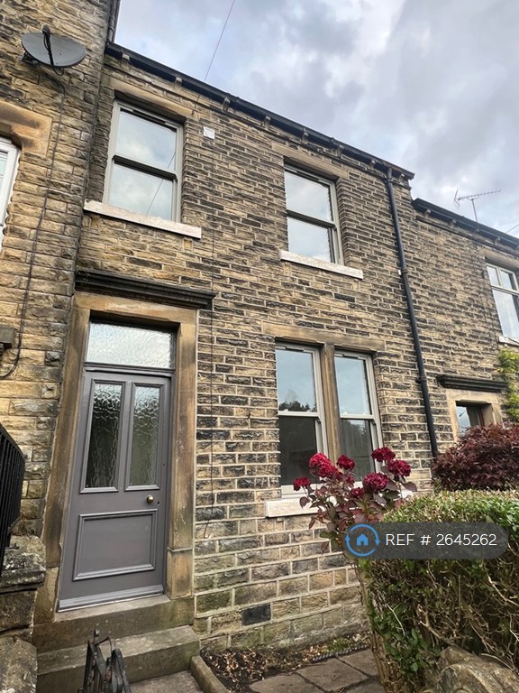3 bedroom house in Glen Royd, Huddersfield, HD7 (3 bed) (#2645262)