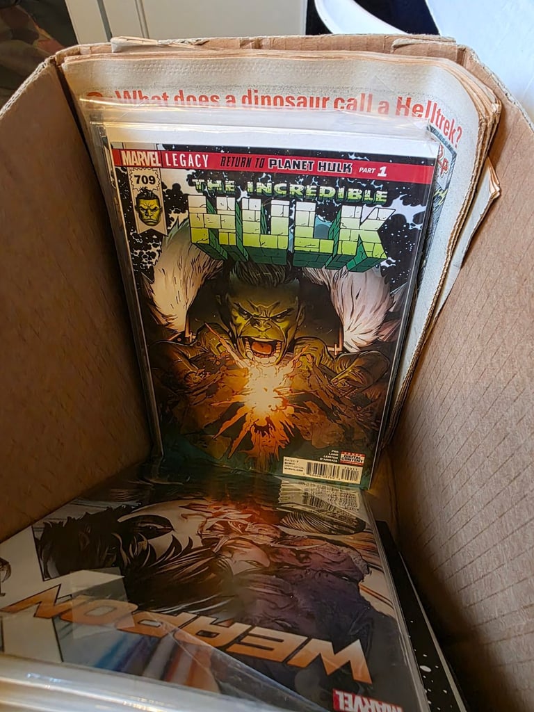 Comic Book Bundle - 140+ issues - Marvel, DC, Image, Indies, 2000AD - Long Box