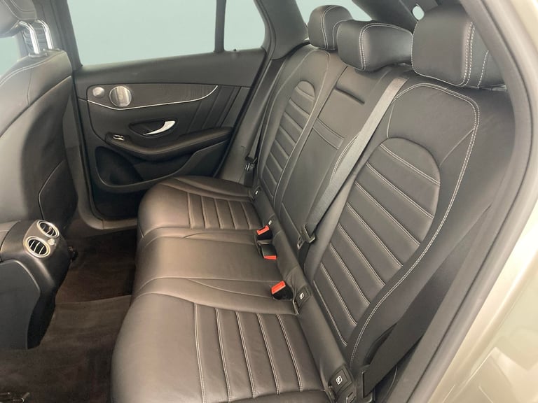 2020 Mercedes-Benz GLC 2.0 GLC300d AMG Line (Premium Plus) SUV 5dr Diesel G-Tronic+ 4MATIC Euro 6...