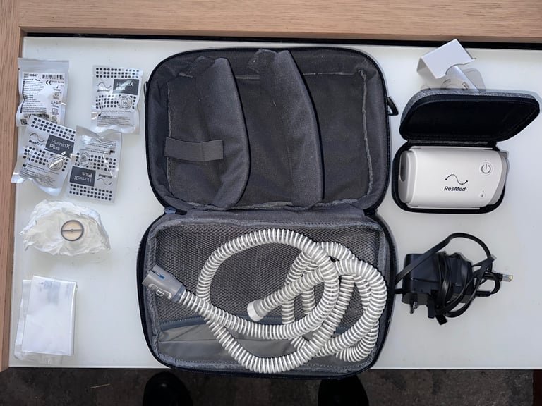 ResMed AirMini Portable CPAP Machine – Excellent Condition