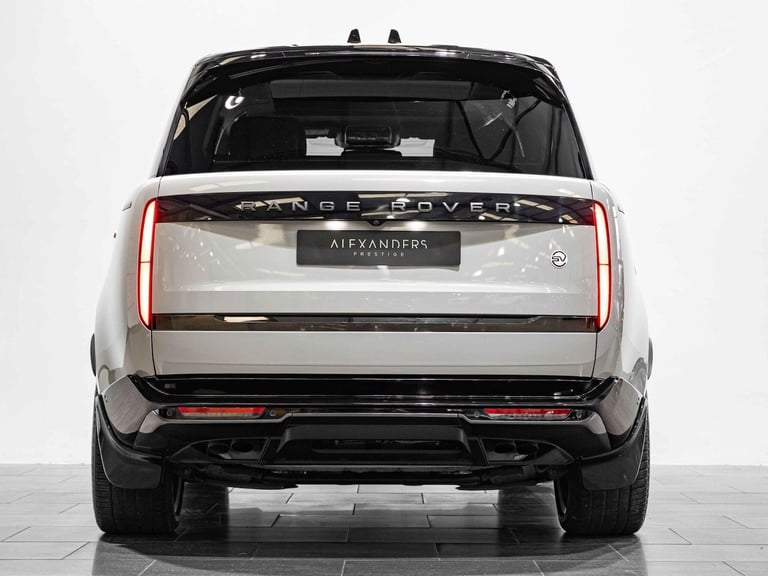  Land Rover Range Rover 4.4 P530 V8 SV Auto 4WD Euro 6 (s/s) 5dr Petrol Automatic