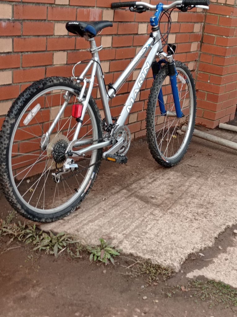 Ladies marin hawk hill mountain bike Bristol UpCycles workshop 