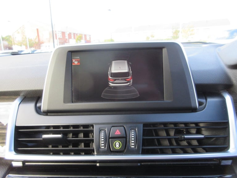 2016 BMW 2 Series Gran Tourer 220i Luxury Gran Tourer ESTATE Petrol Automatic