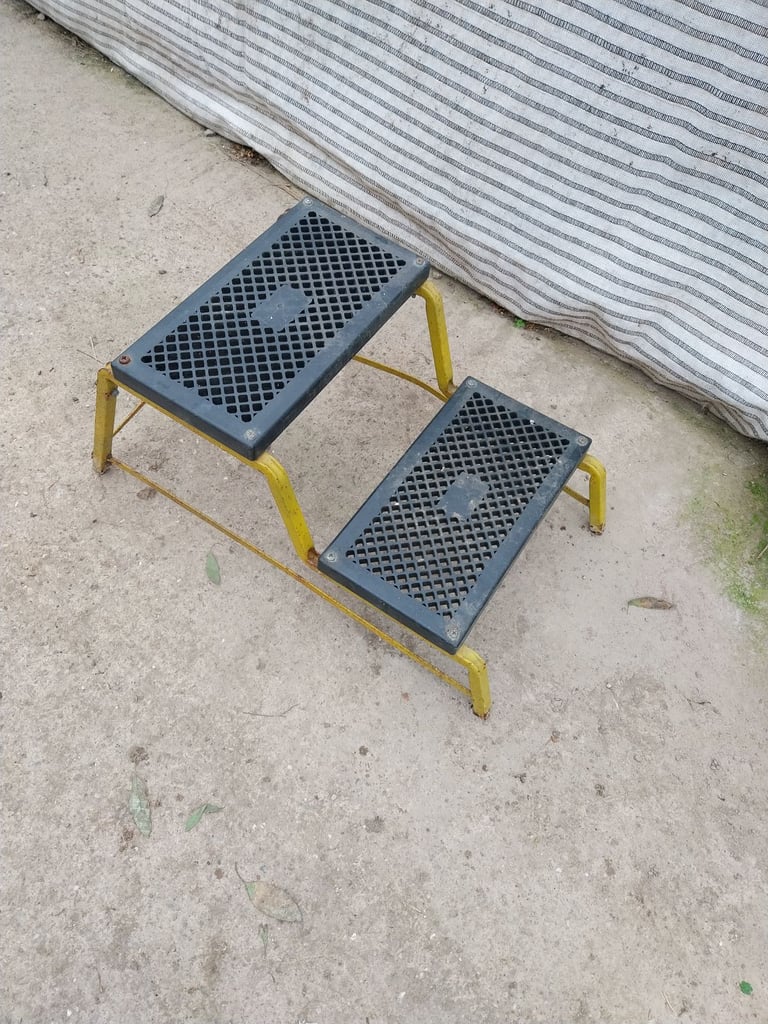 image for Caravan step