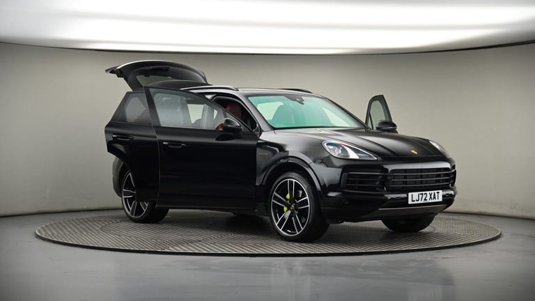 2022 Porsche Cayenne 3.0 V6 E-Hybrid 17.9kWh Platinum Edition TiptronicS 4WD Euro 6 (s/s) 5dr (3 ...