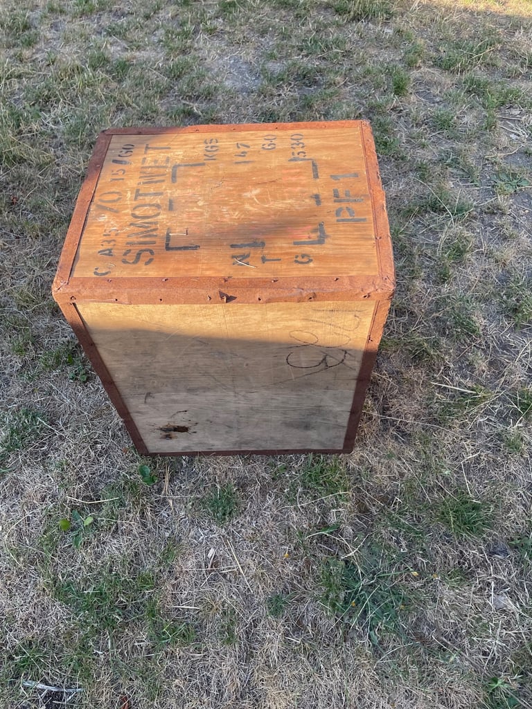 Kenyan Tea Chest