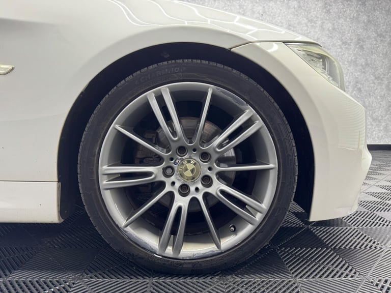 2011 BMW 3 Series 318d Sport Plus Edition 5dr Step Auto ESTATE DIESEL Automatic