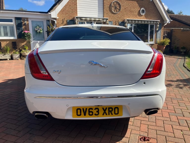 Jaguar, XJ, Saloon, 2013, Other, 2995 (cc), 4 doors