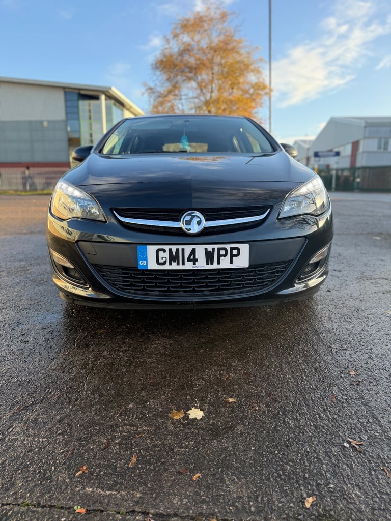 Vauxhall, ASTRA, Hatchback, 2014, Manual, 1598 (cc), 5 doors