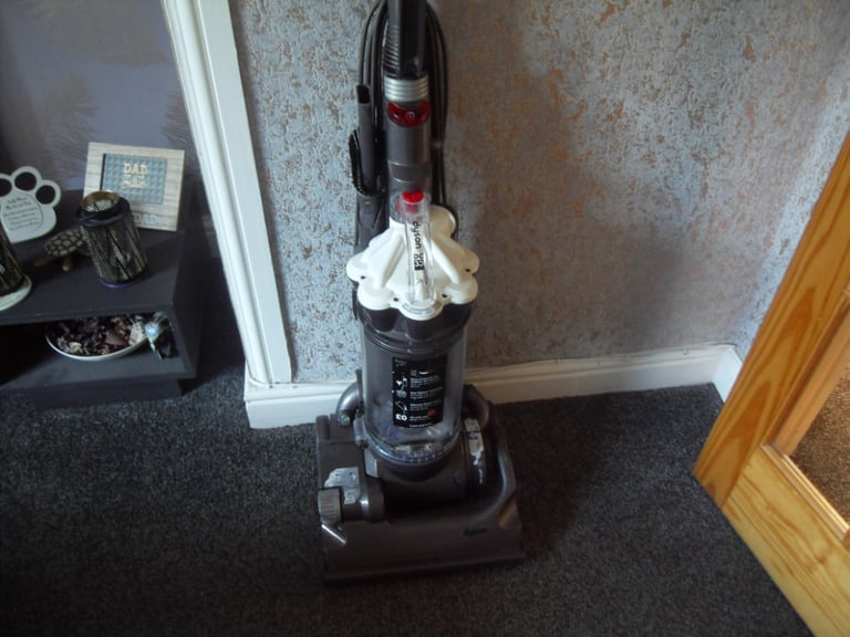 refurbished dyson DC33 tooled 30 day warranty