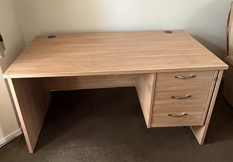image for Large office desk with lockable drawers & 2 keys. Measurements in description 