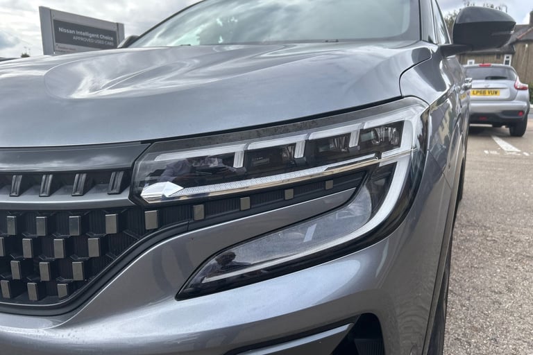 2023 Renault Austral E-Tech FHEV Iconic Esprit Alpine 5dr Auto 4C Estate Hybrid Automatic