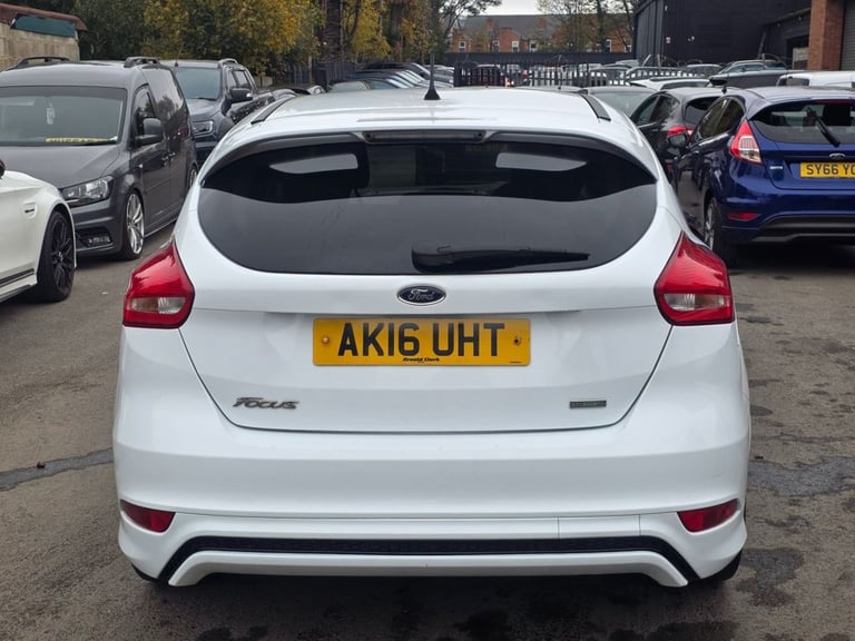 2016 Ford Focus 1.0 EcoBoost 125 Zetec S 5dr Auto HATCHBACK PETROL Automatic