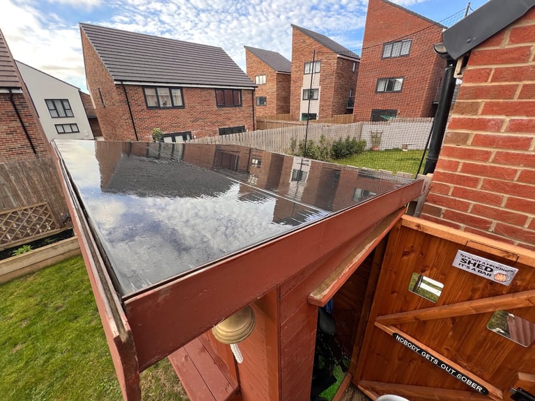 Garden Bar - Pent Shed with Hatch High Quality with Rubber Roof - Optics - Great for BBQ’s