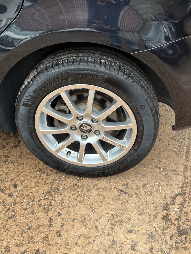 2013 Volkswagen Touran 1.4 Tsi Bluemotion 7 Seater MPV Petrol Automatic