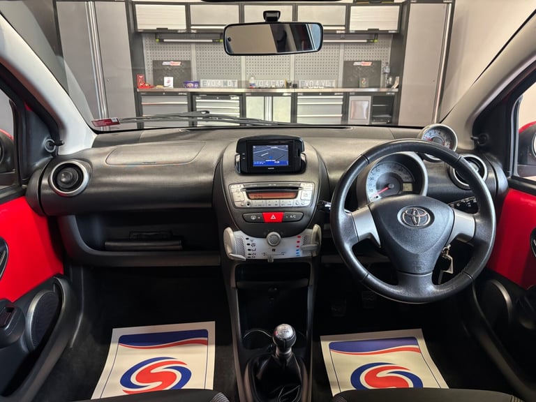 2014 Toyota AYGO 1.0 VVT-i Move with Style 5dr HATCHBACK Petrol Manual