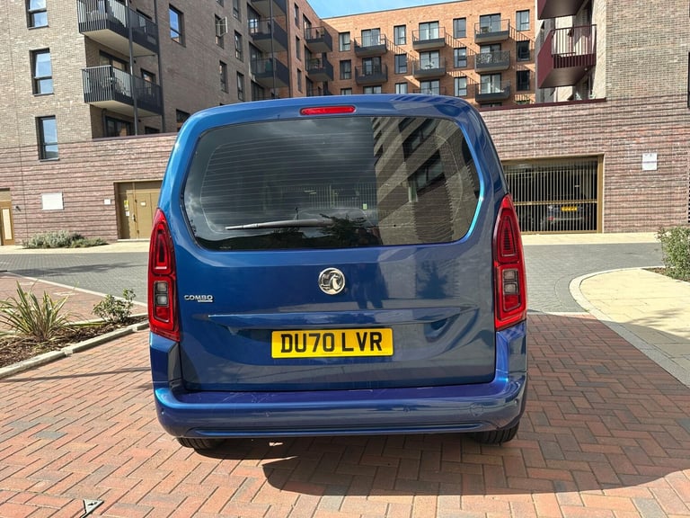 2020 Vauxhall Combo Life 1.5 Turbo D BlueInjection Energy Auto Euro 6 (s/s) 5dr MPV Diesel Automatic
