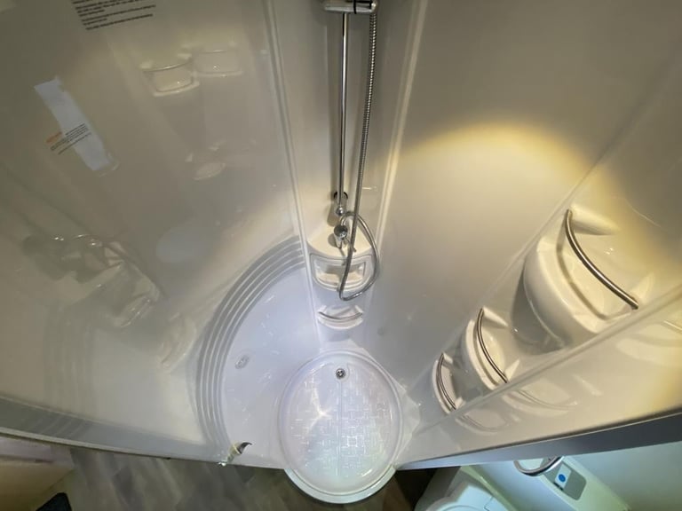 2015 COACHMAN VISION 450/2 DESIGN EDITION LUXURY CARAVAN