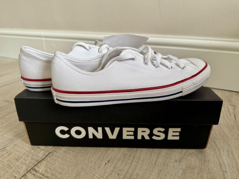 image for Brand new Converse Size 5