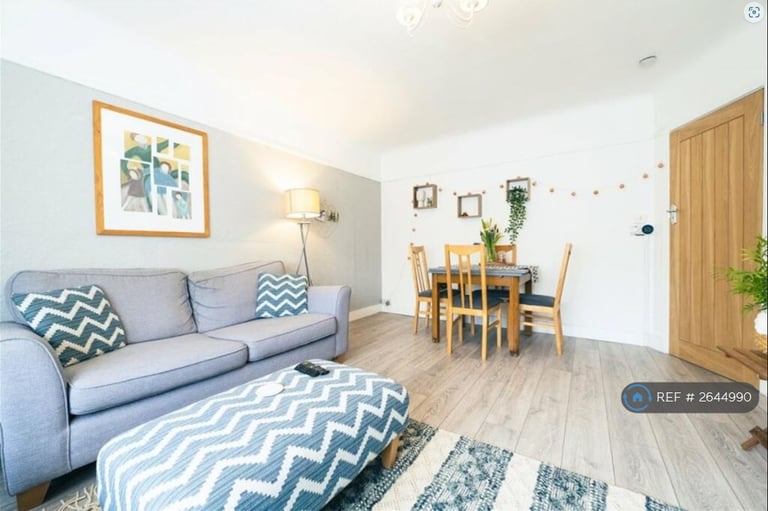 2 bedroom flat in Dorval Manor, Southampton, SO15 (2 bed) (#2644990)