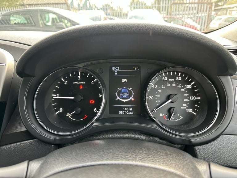 2015 Nissan Pulsar 1.5 dCi N-Tec 5dr HATCHBACK Diesel Manual