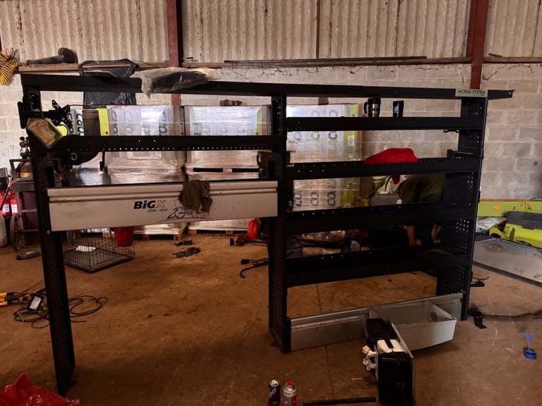 Modul-System Van Wracking. 