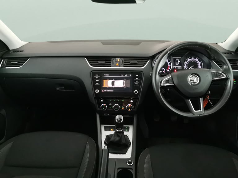 2020 Skoda Octavia 1.6 TDI SE Technology Estate 5dr Diesel Manual Euro 6 (s/s) (115 ps) - CLIM Es...