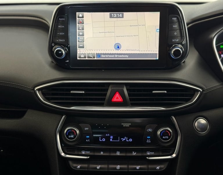 2019 Hyundai Santa Fe 2.2 CRDi Premium SE SUV 5dr Diesel Auto 4WD Euro 6 (s/s) 7 Seat (200 ps) ES...