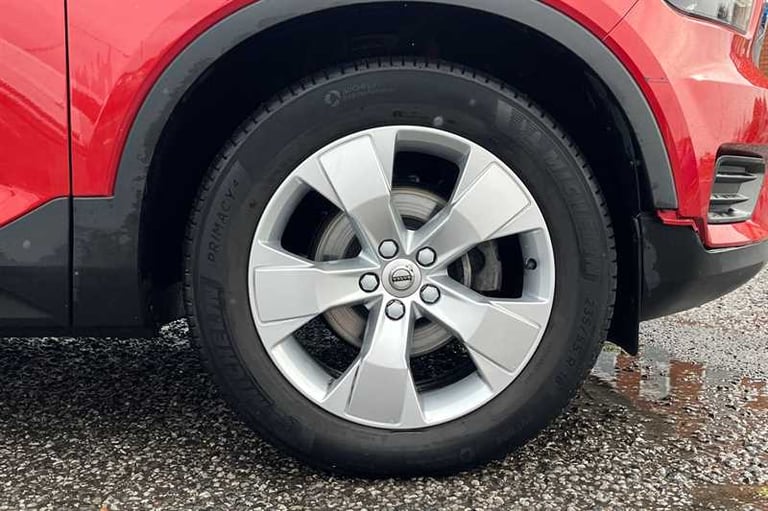 2021 Volvo XC40 1.5 T3 Momentum SUV 5dr Petrol Auto Euro 6 (s/s) (163 ps) SUV Petrol Automatic