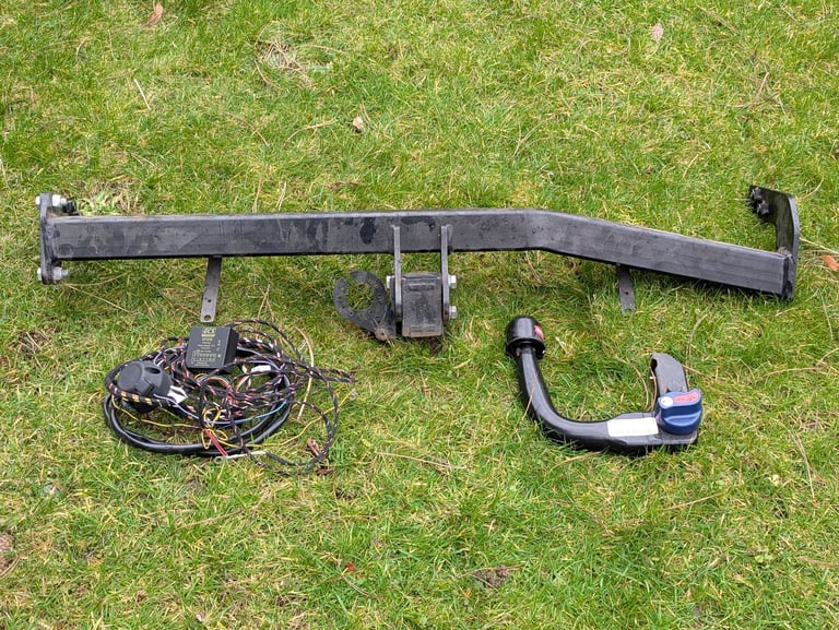 Hyundai Kona Towbar with wiring 
