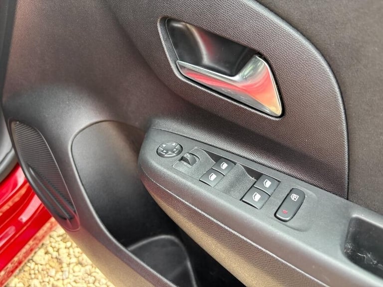 2025 Vauxhall Corsa 1.2 Turbo Ultimate Hatchback 5dr Petrol Auto Euro 6 (s/s) (100 ps) HATCHBACK ...