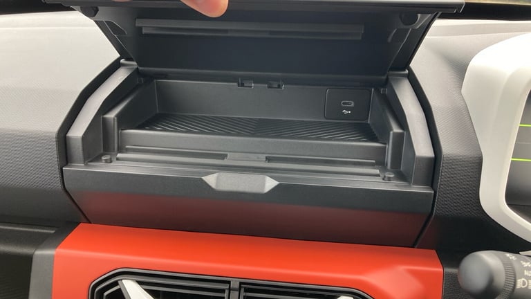 2025 Dacia Spring 27kWh Expression 65 48kW 5dr Auto Electric Hatchback Hatchback Electric Automatic