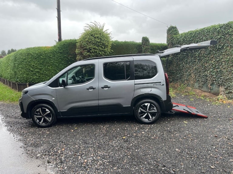 Peugeot Rifter 1.5 BlueHDi 130 Allure 5dr AUTOMATIC WHEELCHAIR ACCESSIBLE