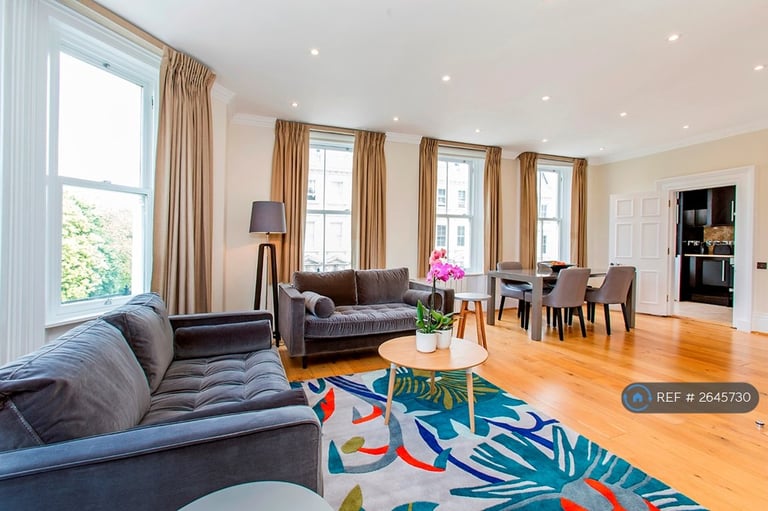 2 bedroom flat in Prince Of Wales Terrace, London, W8 (2 bed) (#2645730)