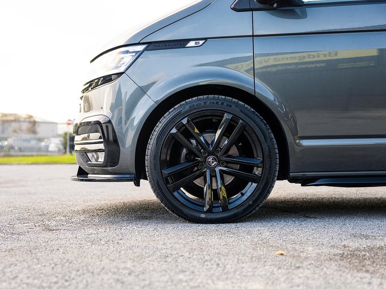 2024 Volkswagen Transporter 2.0 TDI 150 Highline Kombi Van DSG WINDOW VAN DIESEL Automatic