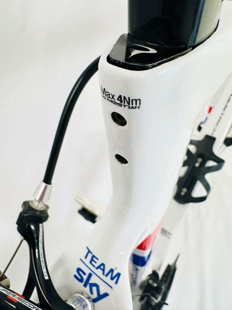 PINARELLO DOGMA F8 size/S Campagnolo Super Record Groupset alone cost Road Bike