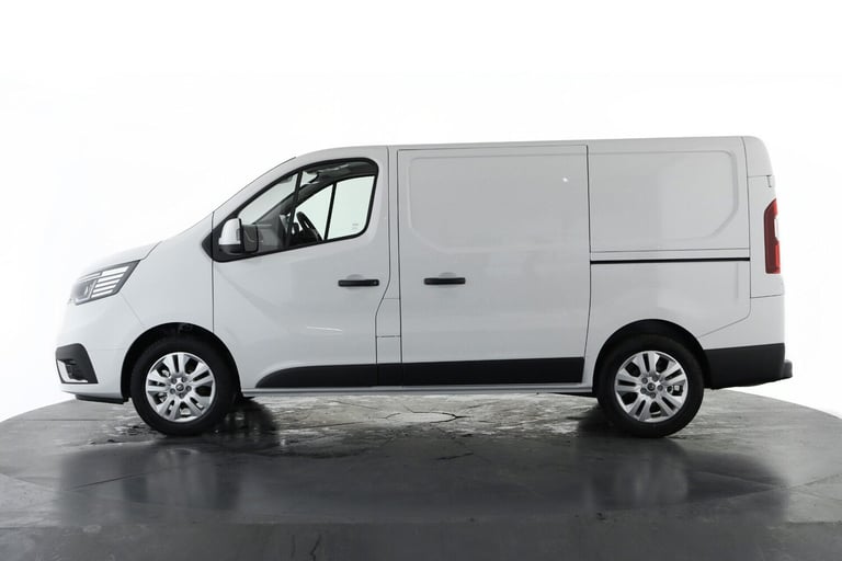 2025 Renault Trafic SL30 Blue dCi 130 Extra [Safety] Van PANEL VAN DIESEL Manual