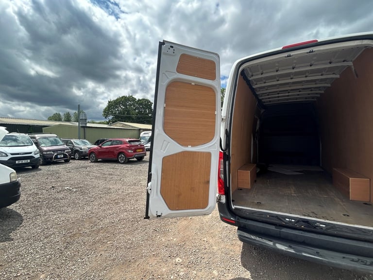 2021 Mercedes-Benz Sprinter 3.5t H2 Progressive Van Panel Van DIESEL Manual
