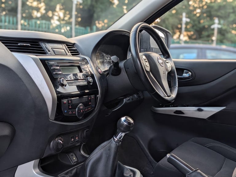 Nissan Navara 2.3 dCi Acenta+ 4WD Euro 6 (s/s) 4dr Diesel Manual