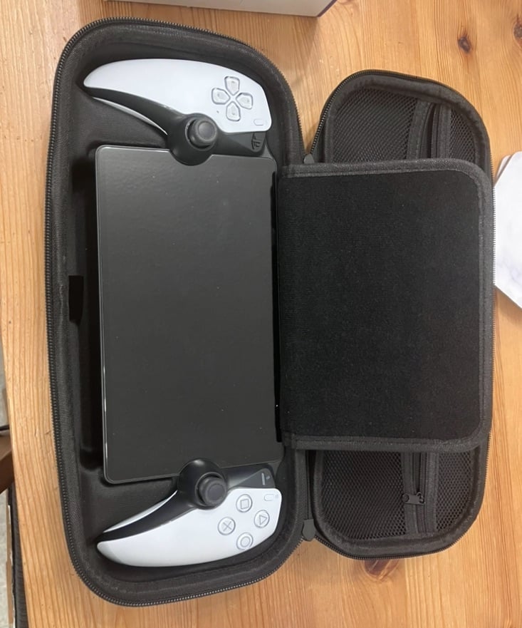 Ps5 with controller + ps5 portal