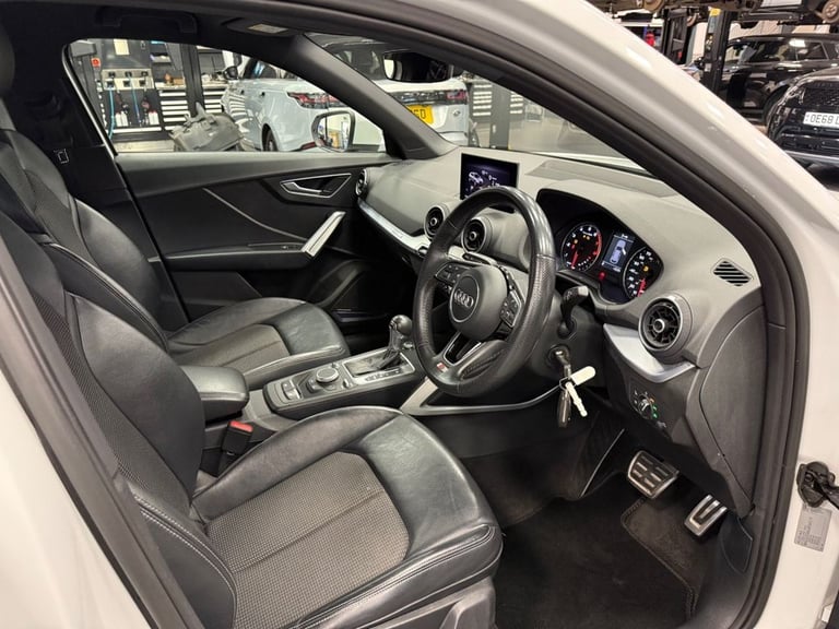 2017 67 AUDI Q2 1.4 TFSI COD S LINE SUV 5DR PETROL S TRONIC EURO 6 (S/S) (150 PS