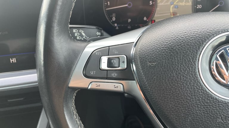 2018 Volkswagen Touareg 3.0 V6 TDI 4Motion R-Line Tech 5dr Tip Auto Diesel Estate Estate Diesel A...