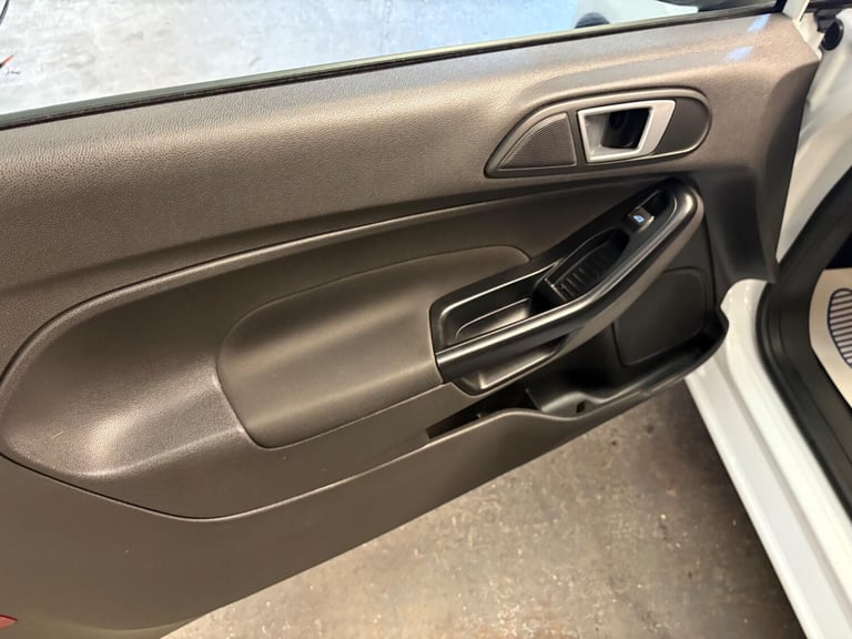 FORD FIESTA 1.25 Style 2013