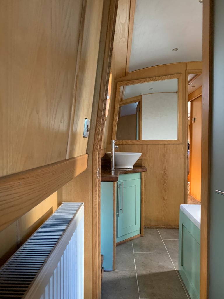 Canal Boat 55ft x 10ft Widebeam by Collingwood Boat Builders (2012) 4-6 berths