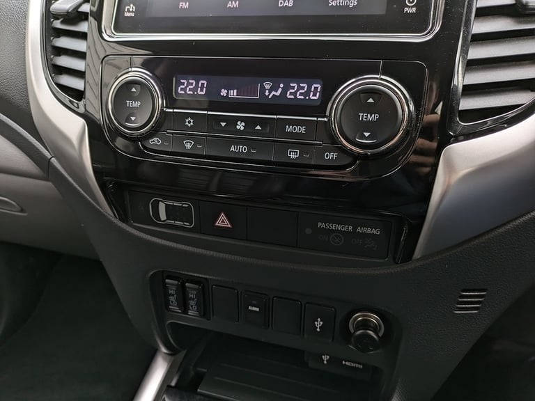 2018 Mitsubishi L200 DI-D DC Barbarian Pickup Diesel Automatic