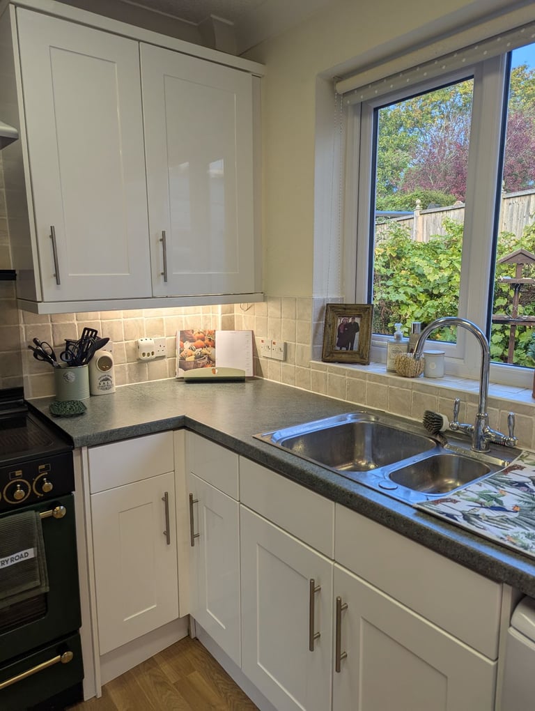 image for Second hand kitchen in-situ