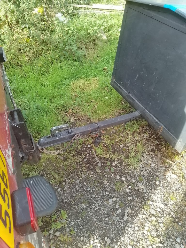 Dog trailer 