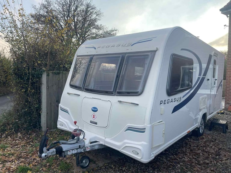 Bargain Bailey Pegasus 2012 Genda 2 Berth Caravan Fitted Motor Mover & Air awning 