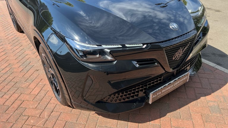 2025 Alfa Romeo Junior 1.2 MHEV Ibrida SUV 5dr Petrol Hybrid e-DCT Euro 6 (s/s) (136 ps) SUV Hybr...